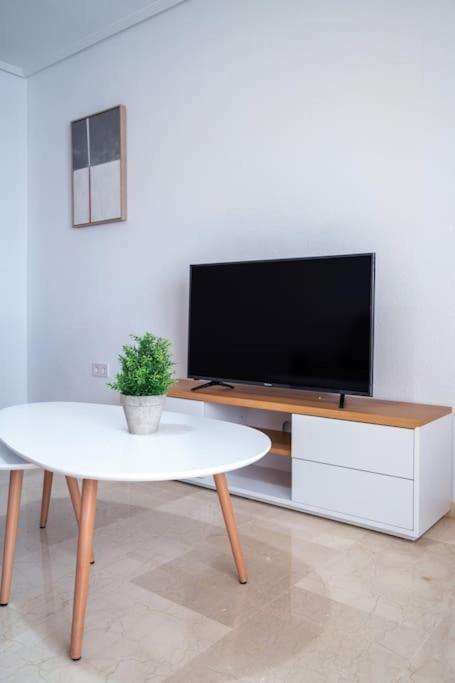 Amplio Apartamento 2 Dormitorios Cerca De La Playa Alicante Dış mekan fotoğraf