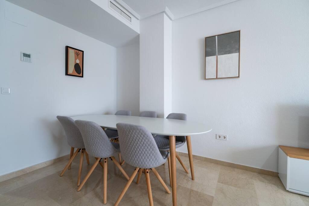 Amplio Apartamento 2 Dormitorios Cerca De La Playa Alicante Dış mekan fotoğraf