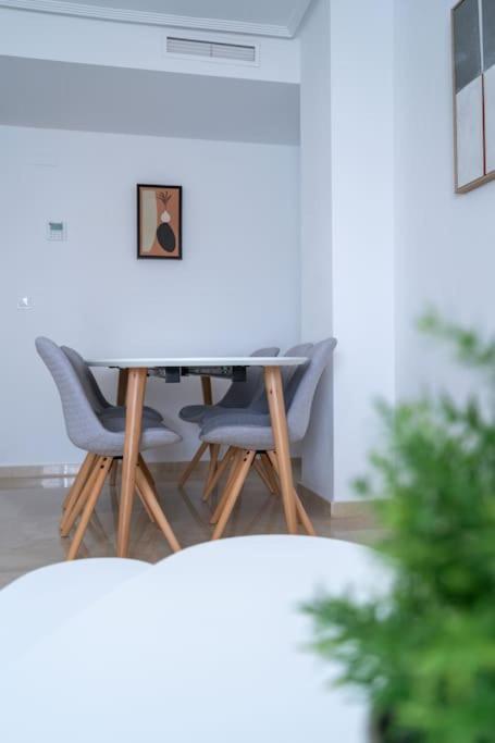 Amplio Apartamento 2 Dormitorios Cerca De La Playa Alicante Dış mekan fotoğraf